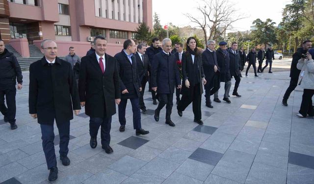 İstiklal Meydanı ve Kurtuluş Yolu düzenlemesinde sona doğru