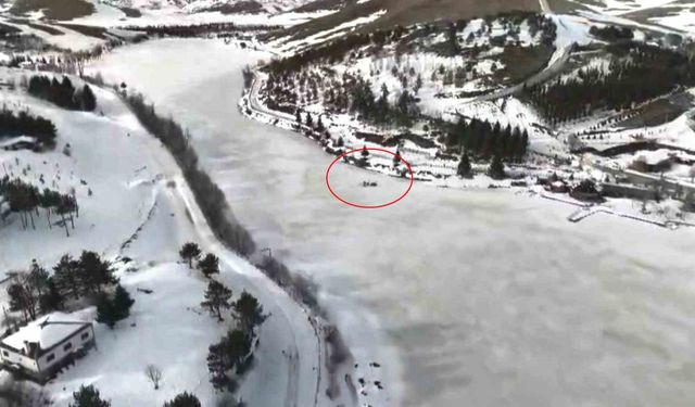 Samsunlu doğa fotoğrafçısı doktor donmuş gölün üzerinde kamp yaptı