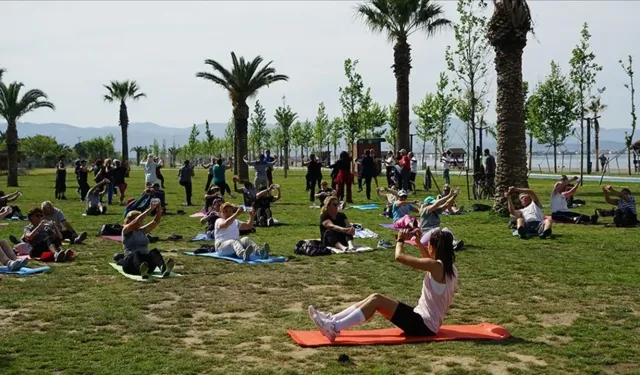 Sahilde Sporun Kentle Kurduğu Bağ