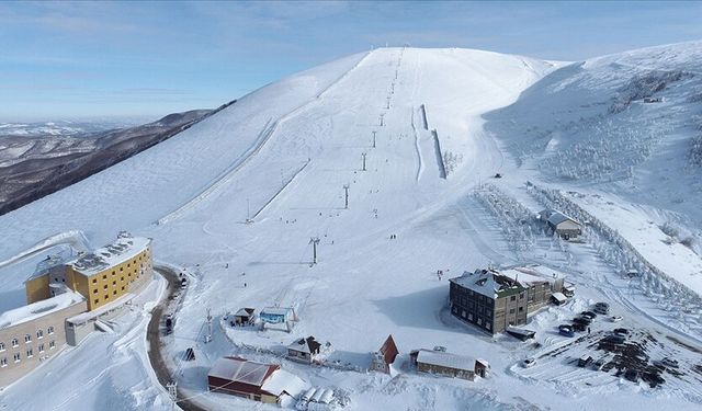 Akdağ Kayak Merkezi’nde Kış Macerası
