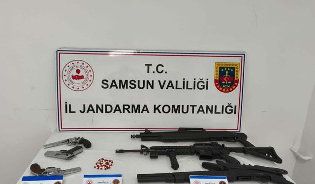 Jandarma ruhsatsız silah ele geçirdi