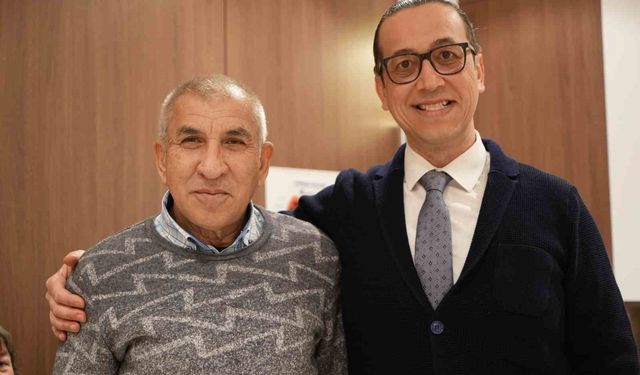 Karnından 2 litre idrar çıktı, 400 cc prostat kapalı yöntemle alındı