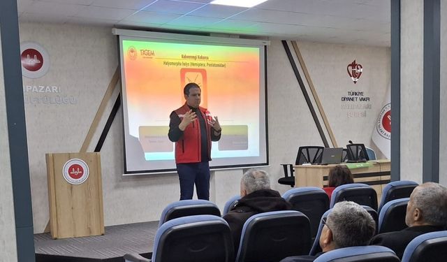 Salıpazarı'nda kahverengi kokarca ile mücadele eğitimi