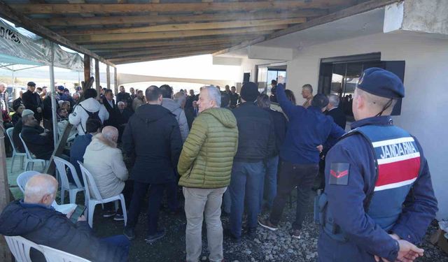 Samsun'da atık tesisi toplantısında gergin anlar