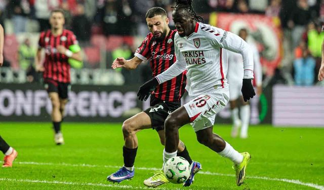 UEFA Konferans Ligi: Samsunspor: 0 - Shkendija: 0 (İlk yarı)