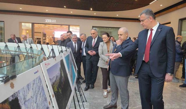 15. Uluslararası Tarım, Orman ve İnsan Fotoğraf Sergisi Samsun'da açıldı