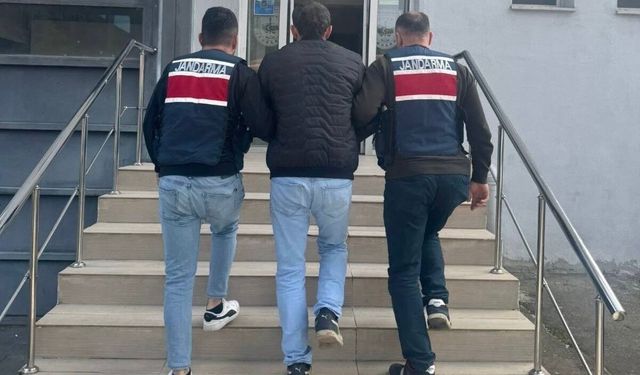 22 yıl hapis cezası bulunan firari saklandığı evde yakalandı