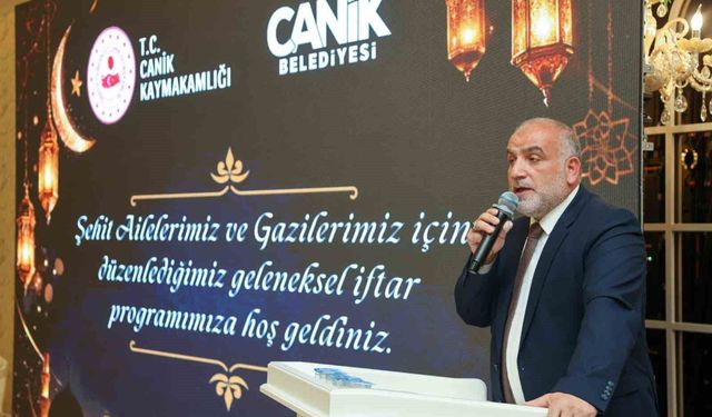 Başkan Sandıkçı: 'Milli ve manevi duyguları güçlü nesiller yetiştirmek bizlerin yegane sorumluluğudur'
