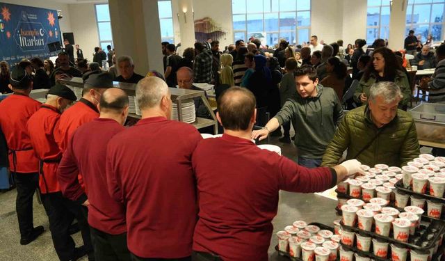 OMÜ'de 2 bin kişi aynı iftar sofrasında buluştu