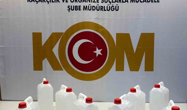 Samsun'da 40 litre kaçak etil alkol ele geçirildi