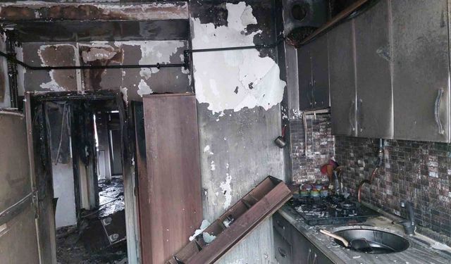 Samsun'da apartman dairesi küle döndü