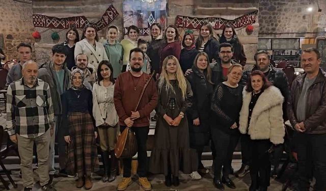 Vezirköprü'de türkü gecesi