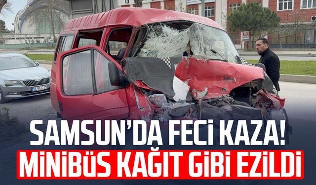 Park halindeki kamyonete çarpan minibüs kağıt gibi ezildi