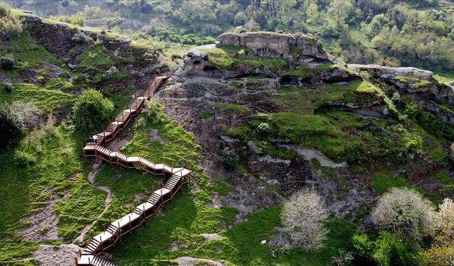 Tekkeköy’de Tarih Öncesinden Günümüze Yerleşim