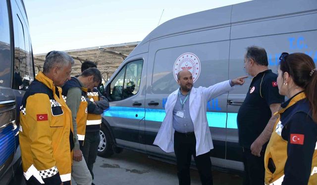 Bafra Devlet Hastanesi'nden hasta naklinde örnek hizmet: 2025'te 3 bin 984 kişiye ulaşıldı