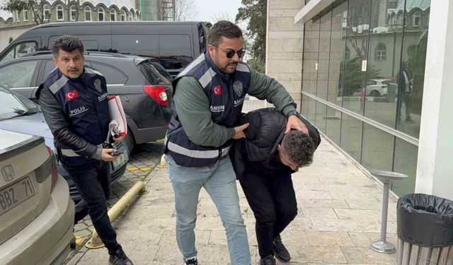 'Bakar mısın' tuzağı: Zinciri kapıp kaçtı, kameraya yakalandı