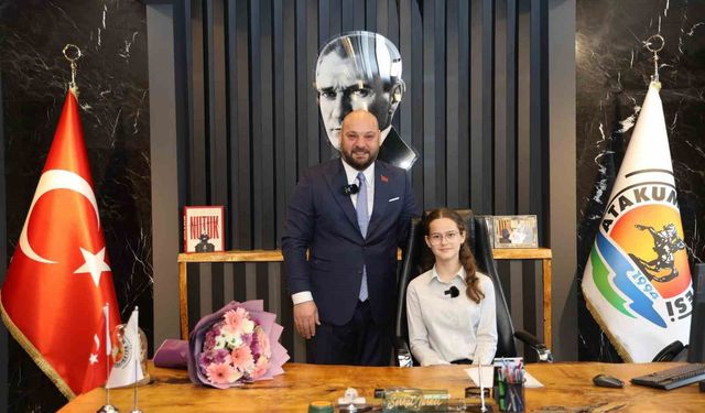 Başkan Türkel, makam koltuğunu Melis Neva Aydın'a bıraktı