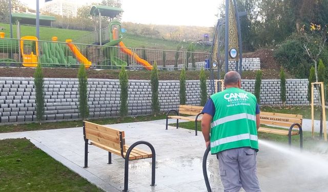 Canik'te parklar yaza hazırlanıyor