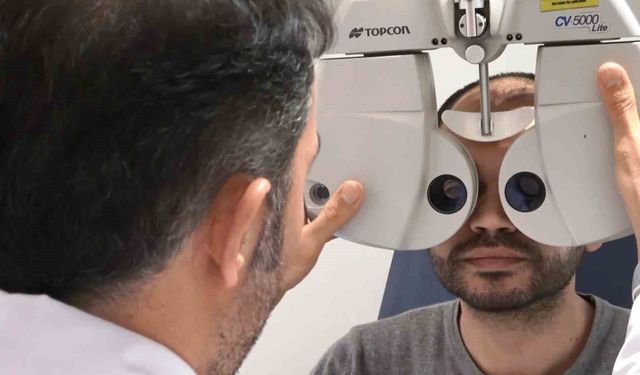 Ekran bağımlılığı alarm veriyor: 2050'de her 2 kişiden biri miyop olabilir