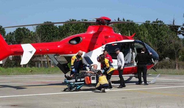 Kalp krizi geçiren hasta için ambulans helikopter zamanla yarıştı