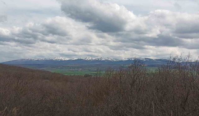 Nisan ortasında kış sürprizi: Akdağ yeniden beyaza büründü