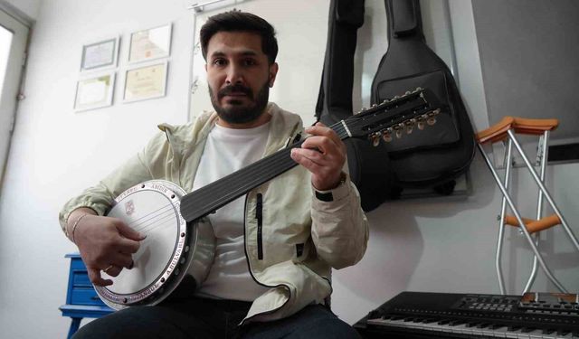 Trafik kazası sonrası engelli kalan genç öğretmenin azmi