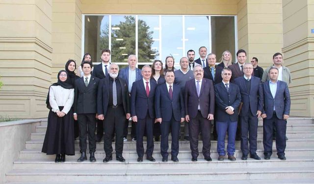 Türk hukukunun önemli ismi Ali Fuad Başgil unutulmadı