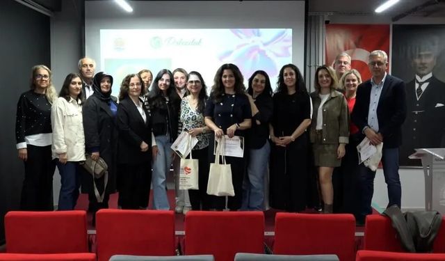 Atakum'da 'Değişen Dünyada Aile Olmak' konulu seminer