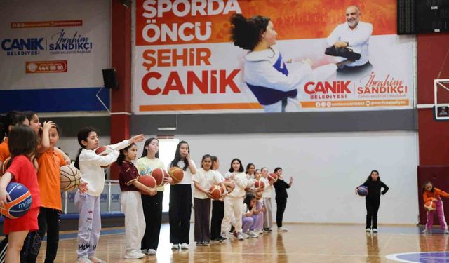 Başkan Sandıkçı: 'Canik'te geleceğin şampiyonlarını keşfediyoruz'