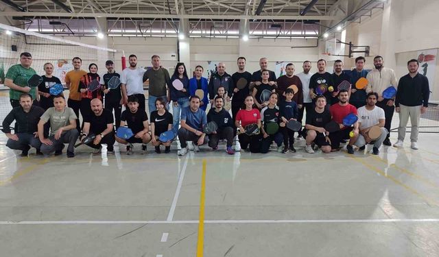 Dezenformasyona karşı pickleball