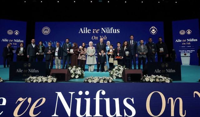 Rektör Aydın 'Aile ve Nüfus On Yılı Vizyon Tanıtım Programı'na katıldı