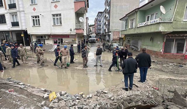 Selin vurduğu Havza'da yaralar sarılıyor: Tüm ekipler sahada
