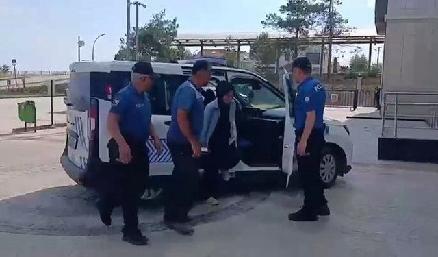 LGS'de geç kalan öğrencilerin yardımına polis yetişti