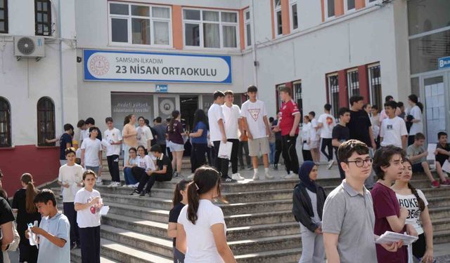 Samsun'da binlerce öğrencinin LGS heyecanı