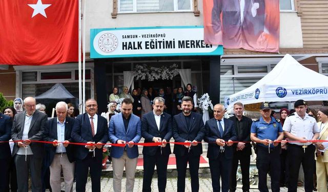 Vezirköprü'de el emeği ürünler yıl sonu sergisi