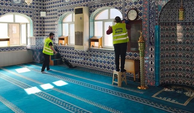 İlkadım'ın ibadethanelerinde hijyen için yoğun mesai