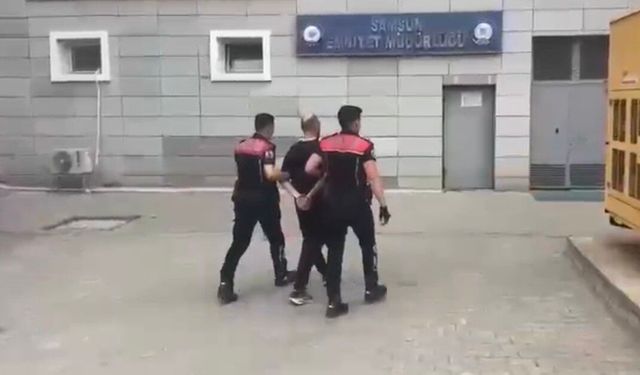 Kırmızı bültenle aranan firari ile uyuşturucu hükümlüsü yakalandı