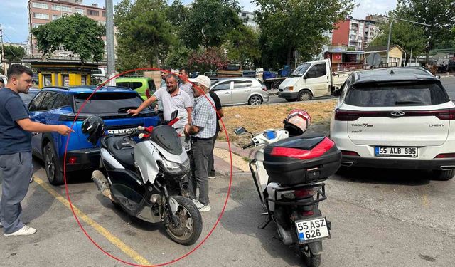 Samsun'da motosiklet ile ticari taksi çarpıştı