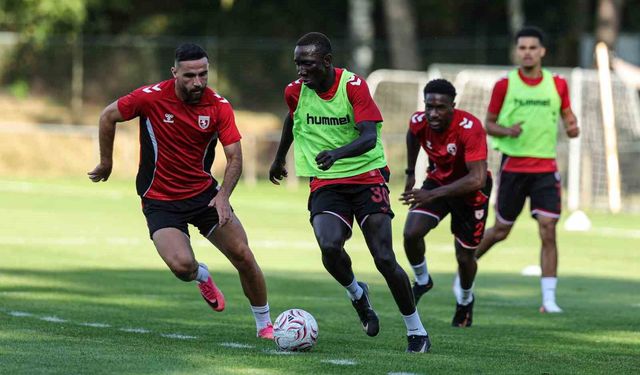 Samsunspor'un Hollanda kampı başladı
