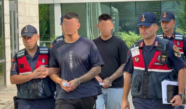 14 bin liralık borç nedeniyle kaçırdıkları genci darbedip hastane yakınına terk eden 2 kişi tutuklandı