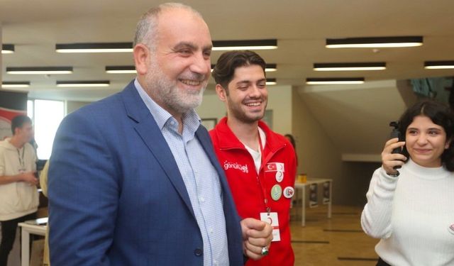 Canik'te gençlerin KPSS başvuru ücretleri hesaplara yatırıldı