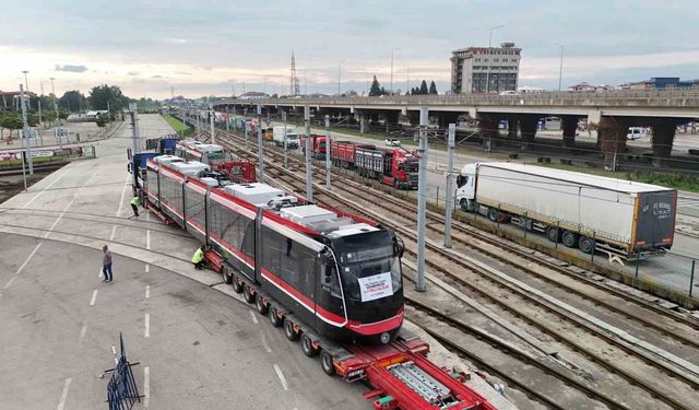 Samsun'a alınan 12 tramvaydan ikincisi de şehre ulaştı