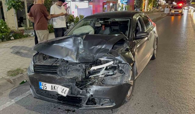 Samsun'da otomobil hafif ticari araca arkadan çarptı: 1 yaralı