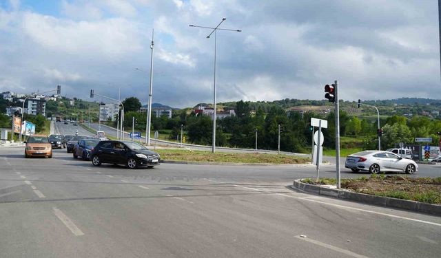 Şehir Hastanesi Kavşağı'na ışıklı önlem