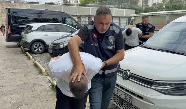 Trafikte yol verme tartışmasında dehşet saçan 2 şüpheli tutuklandı