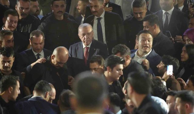 Cumhurbaşkanı Erdoğan'a Samsun'da vatandaşlardan sevgi gösterisi
