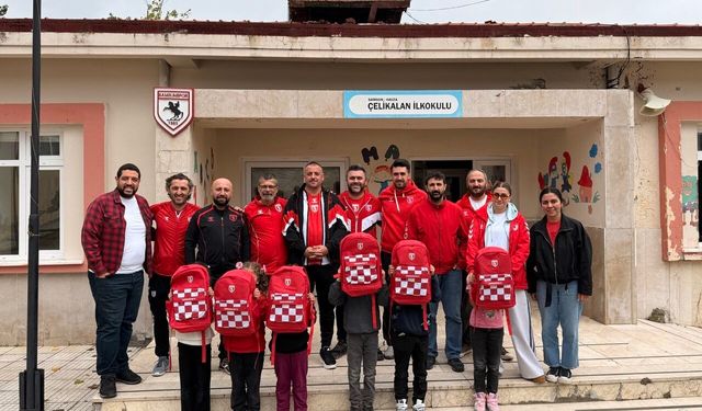 Kırsal mahalle okullarına çanta kampanyası