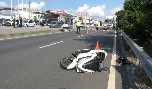 Motosiklet ile elektrikli bisiklet çarpıştı: 2 yaralı