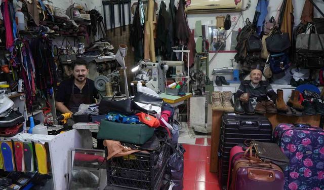 Okul sezonu ve yağmurlar tamircilerin yüzünü güldürdü