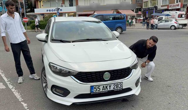 Otomobilin çarptığı 2 kadın yaralandı